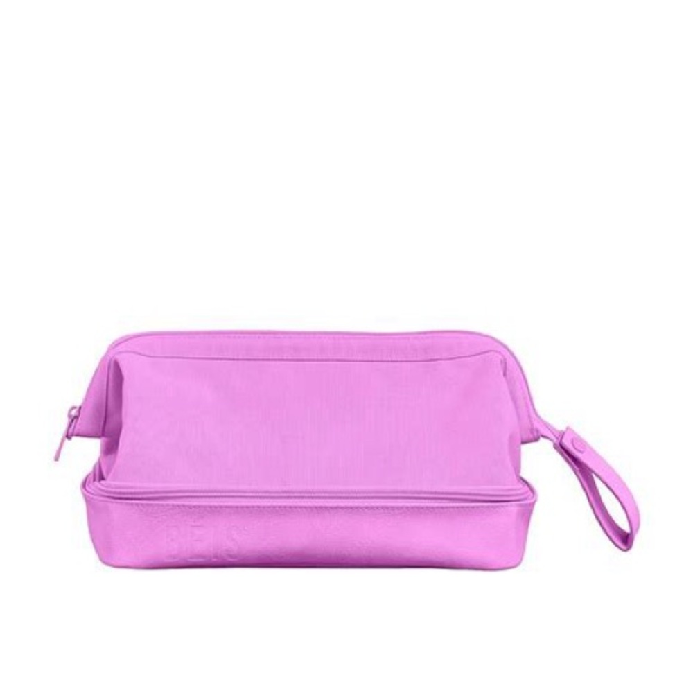 Beis Dopp Kit in Berry